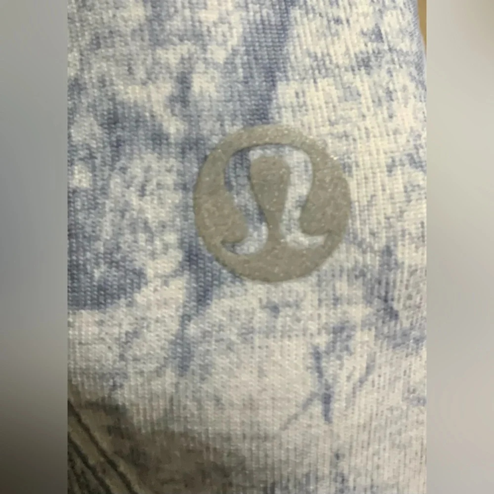 Lululemon Seamless Ebb to Train Tight in Luna Wash Ombre Tie Dye